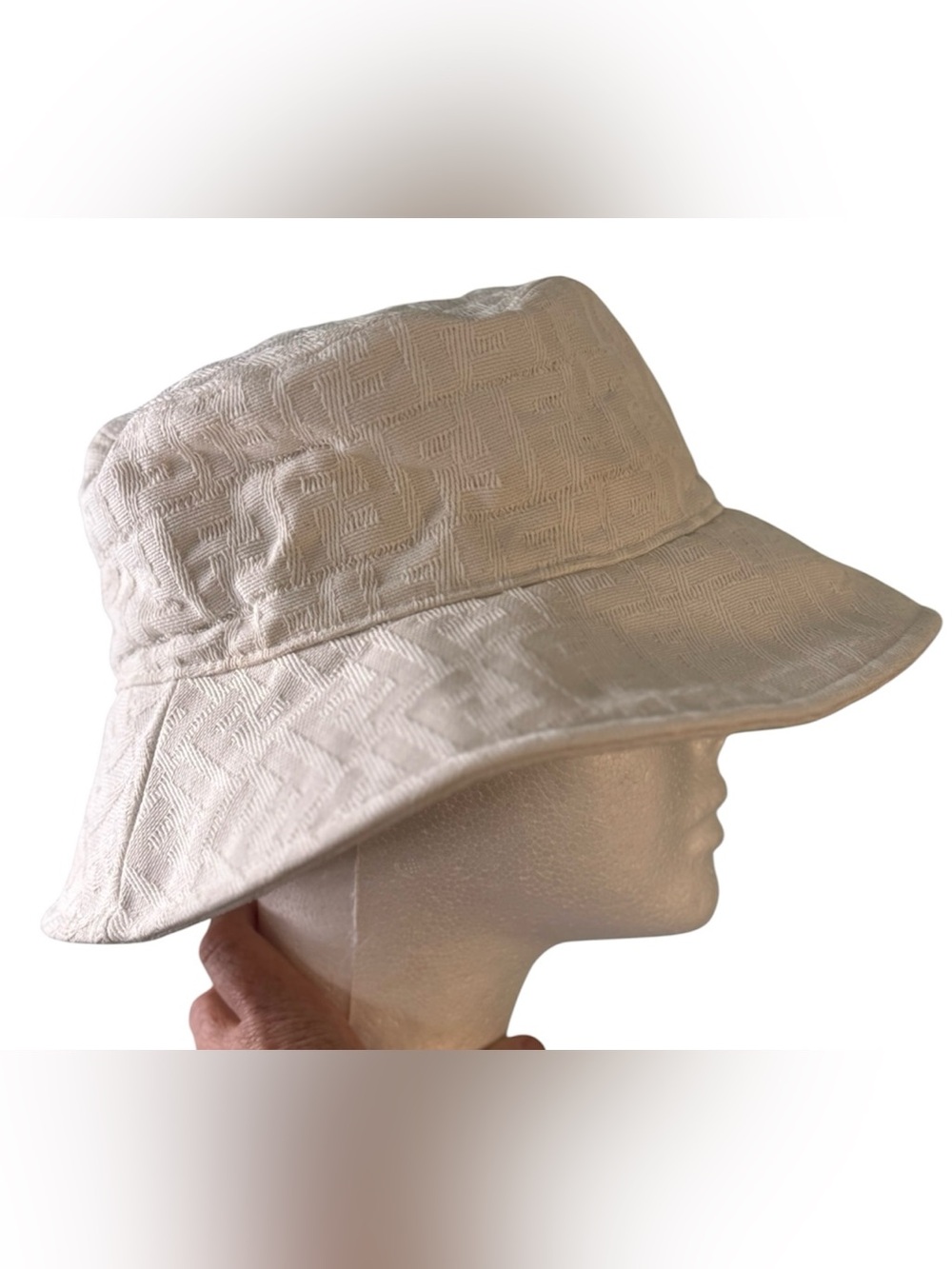 Fendi bucket hat